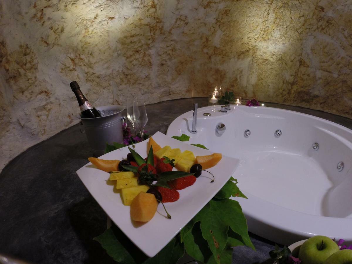 White Luxury Suite Ostuni By Gonewlocation ภายนอก รูปภาพ